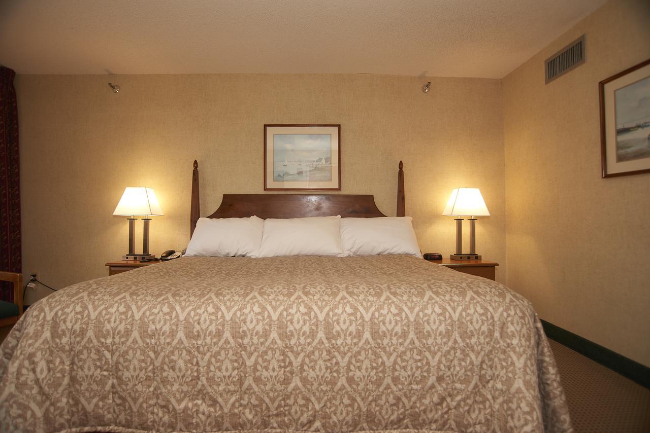 Commodores Inn Stowe Bagian luar foto