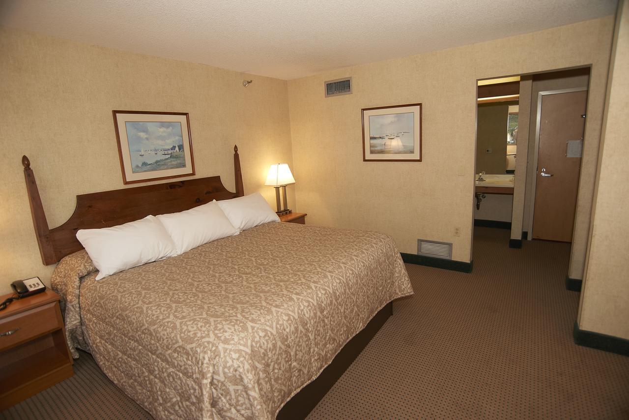 Commodores Inn Stowe Bagian luar foto