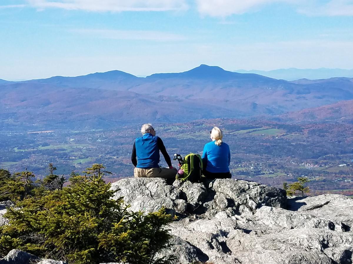 Commodores Inn Stowe Bagian luar foto