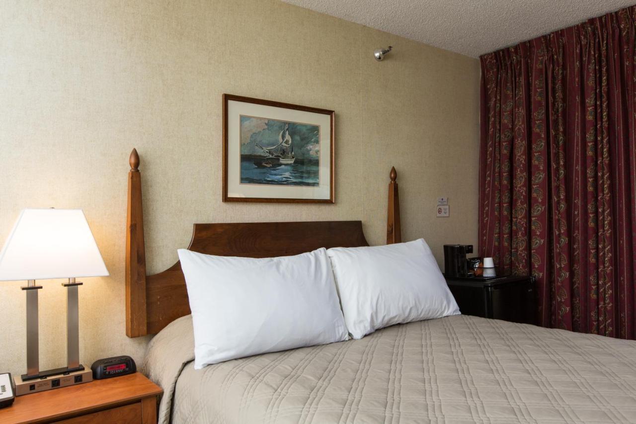 Commodores Inn Stowe Bagian luar foto