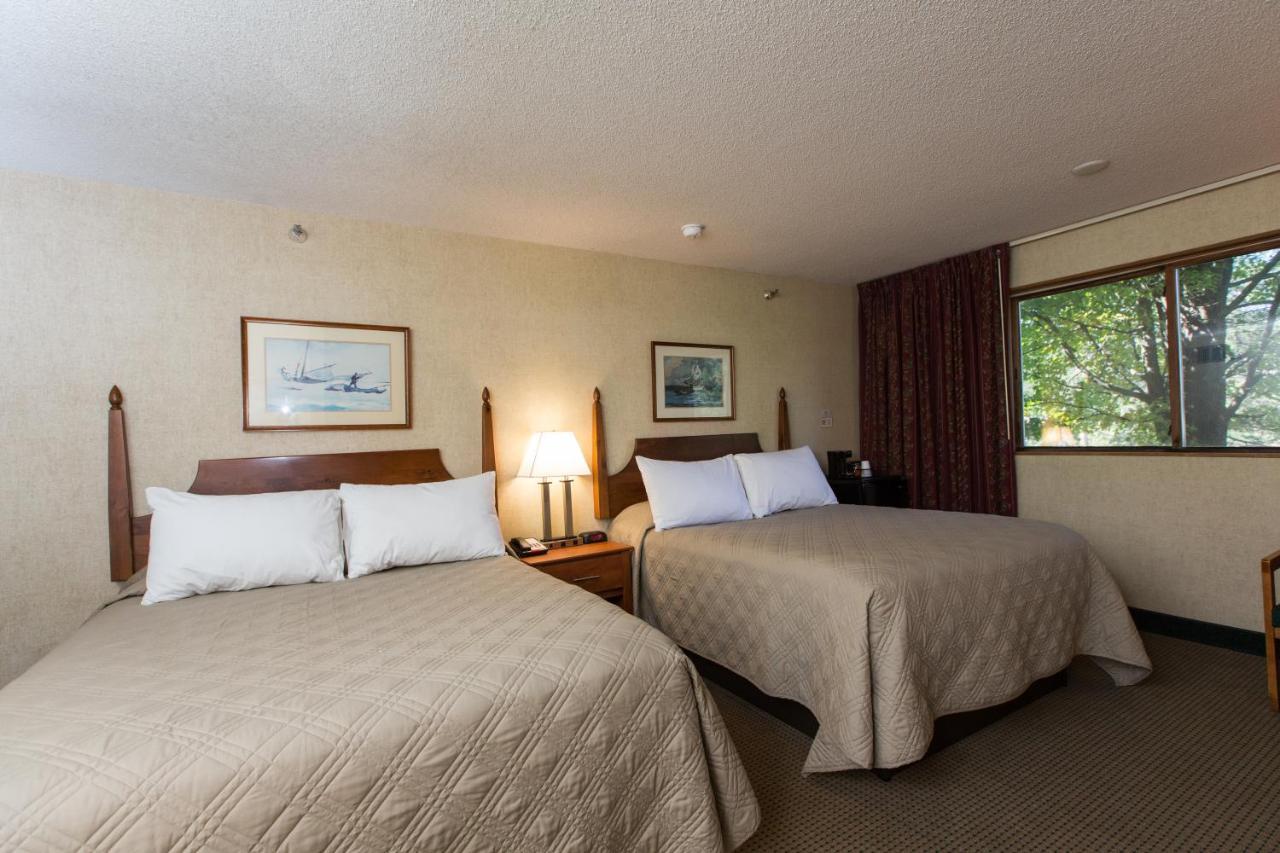 Commodores Inn Stowe Bagian luar foto