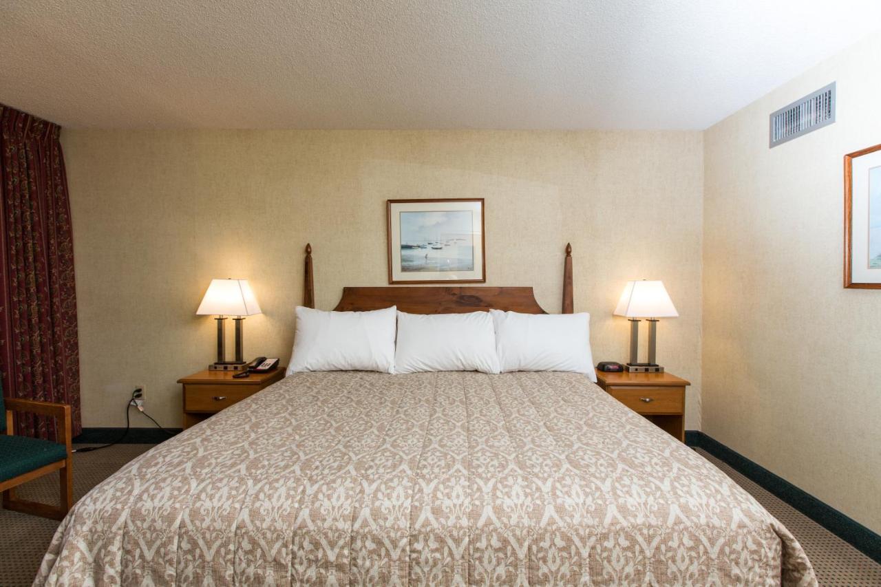 Commodores Inn Stowe Bagian luar foto