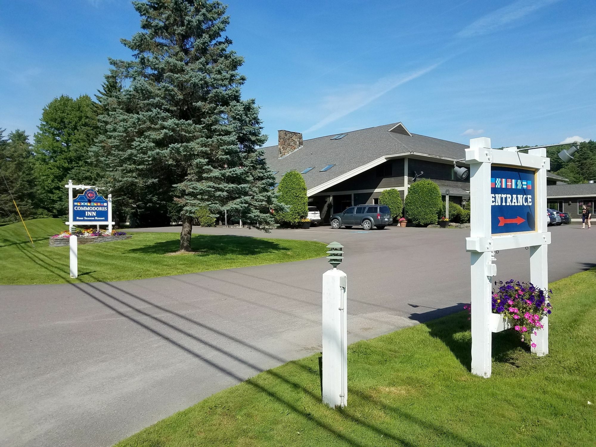Commodores Inn Stowe Bagian luar foto